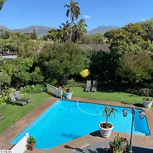 Cape Apartment